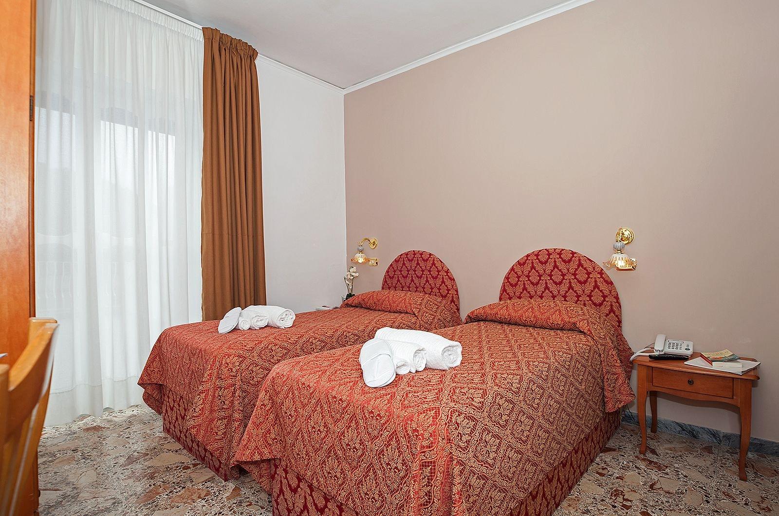 Hotel Caruso ماسّا لوبْرينسِ المظهر الخارجي الصورة