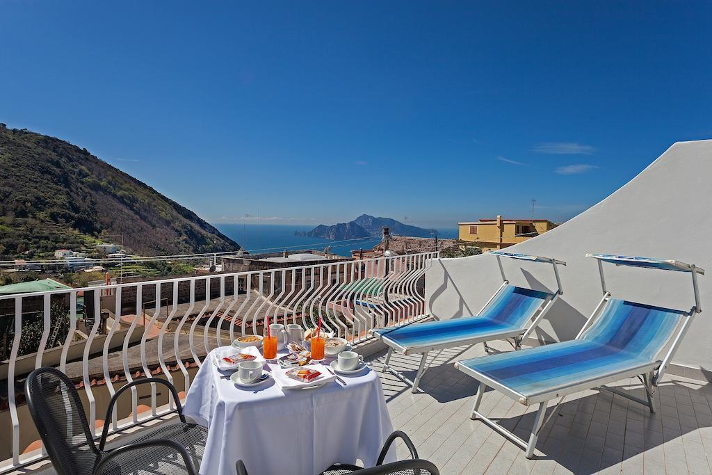 Hotel Caruso ماسّا لوبْرينسِ الغرفة الصورة